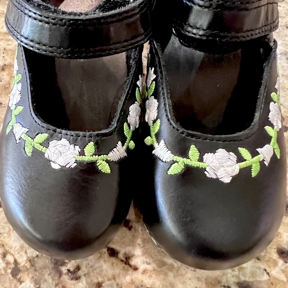 VINTAGE HANNA ANDERSSON MARY JANE CLOGS black Leather!! Fit like toddler 6.5!!! - Picture 15 of 16